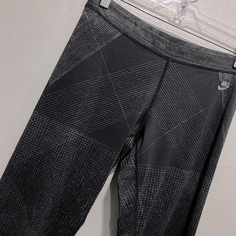 Nike womens leggings with black geo stripes